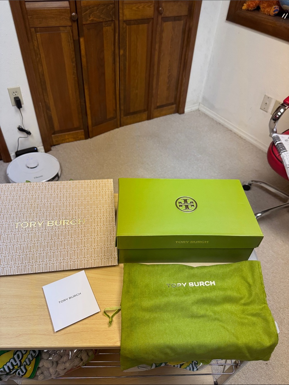 Tory Burch Bright Lime Green Shoe Box with Matching Dust Bag and bag